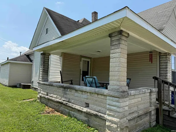 $163,500 | 1718 12th Street, Bedford, IN 47421