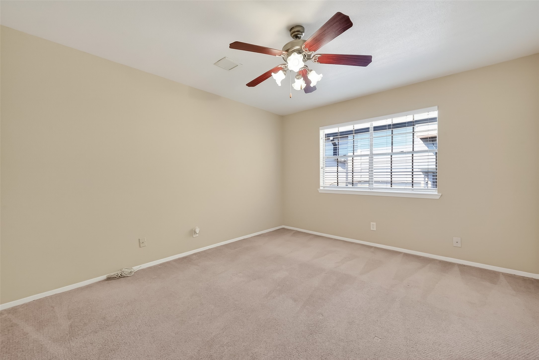 2516 Commonwealth Street, Unit 203 Houston, TX 77006 - Photo 12 of 16