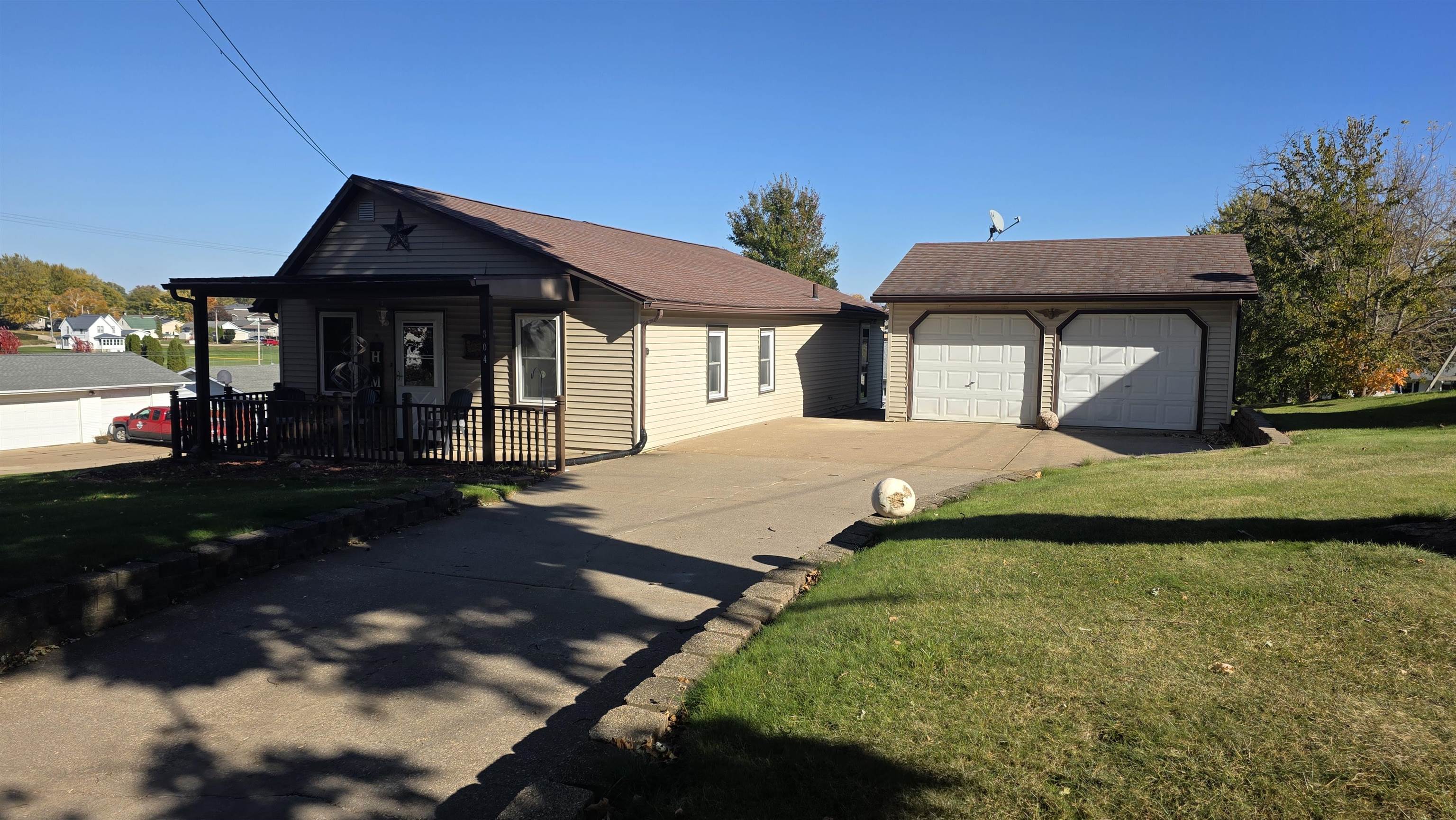 304 South Jackson Street Lancaster, WI 53813 - Photo 1 of 1 Gallery Image 1