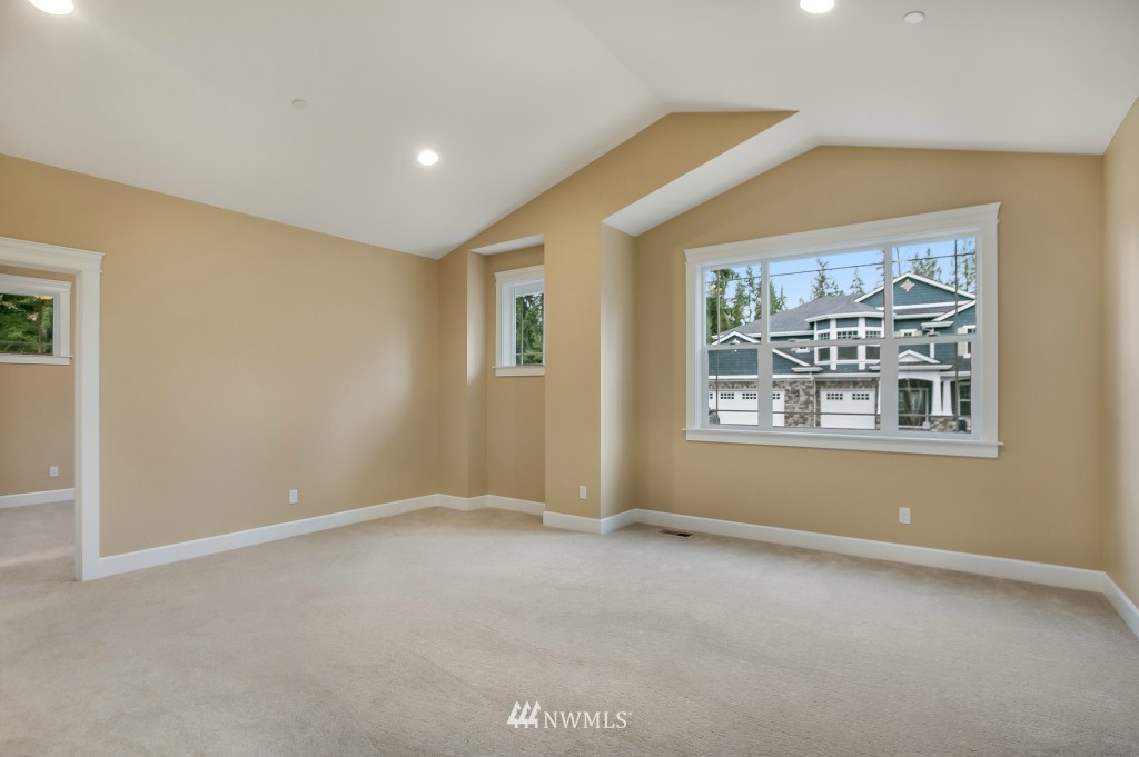 5516 Northeast 23rd Street Renton, WA 98059 - Photo 17 of 25