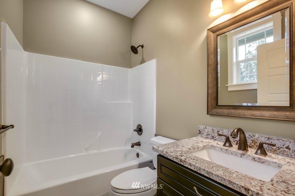 5516 Northeast 23rd Street Renton, WA 98059 - Photo 23 of 25