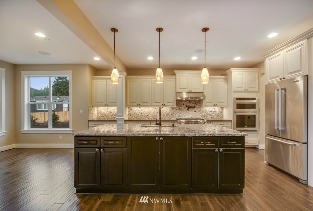 5516 Northeast 23rd Street Renton, WA 98059 - Photo 8 of 25