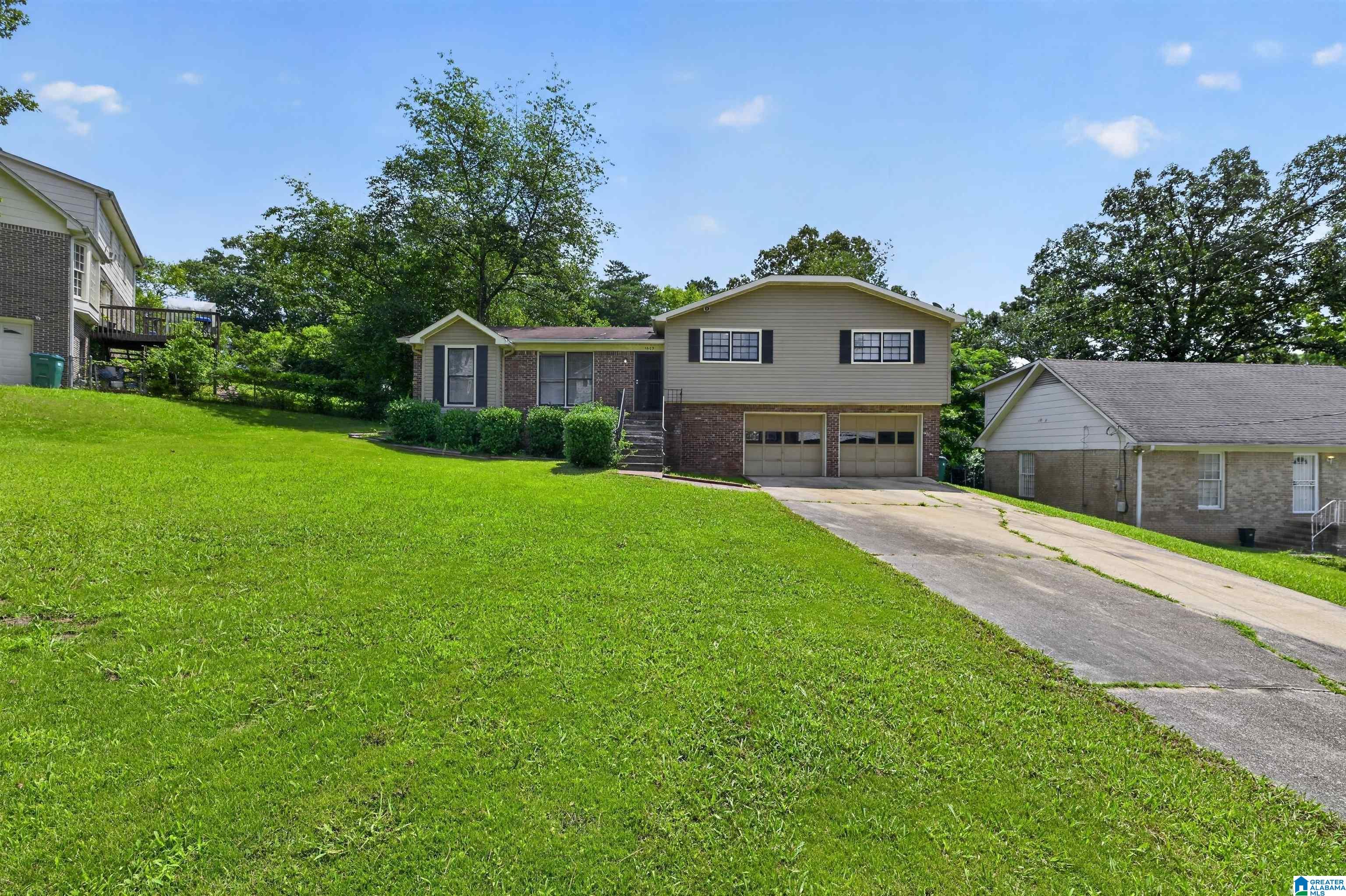 1609 6th Street Northwest Center Point, AL 35215 - Photo 2 of 31