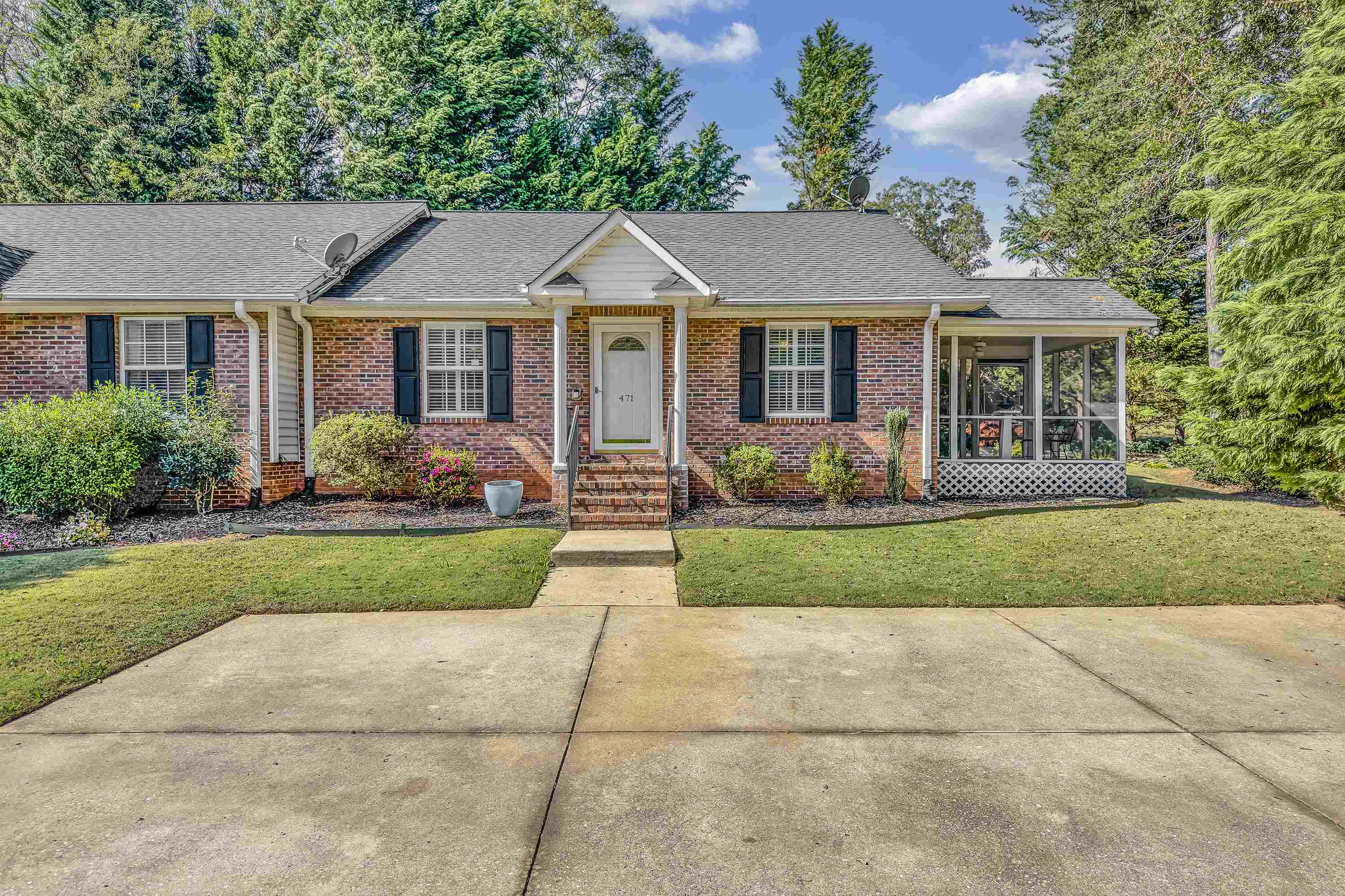 471 Pearl Ridge Place Spartanburg, SC 29302 - Photo 1 of 20 Gallery Image 1