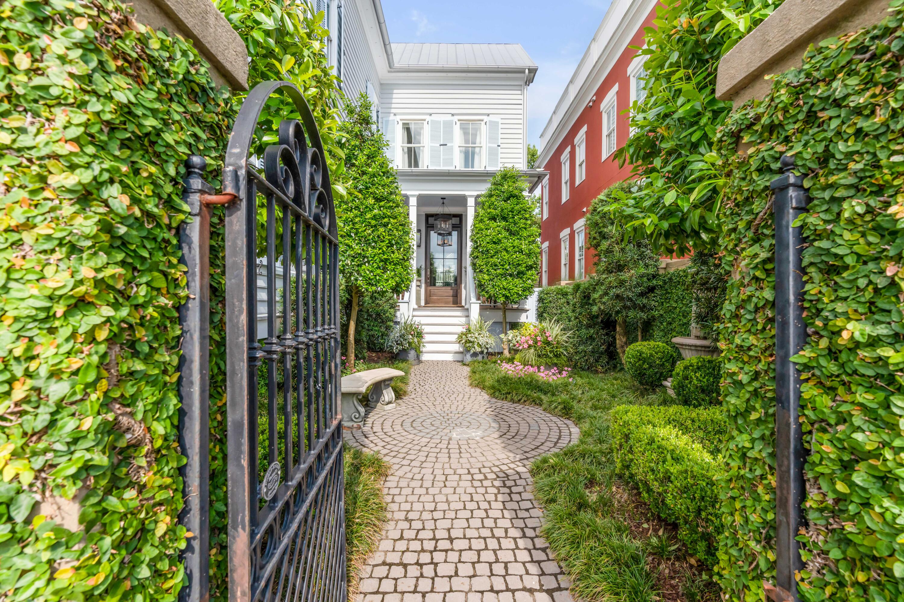 187 Ponsbury Road Mount Pleasant, SC 29464 - Photo 53 of 63 Gated Courtyard