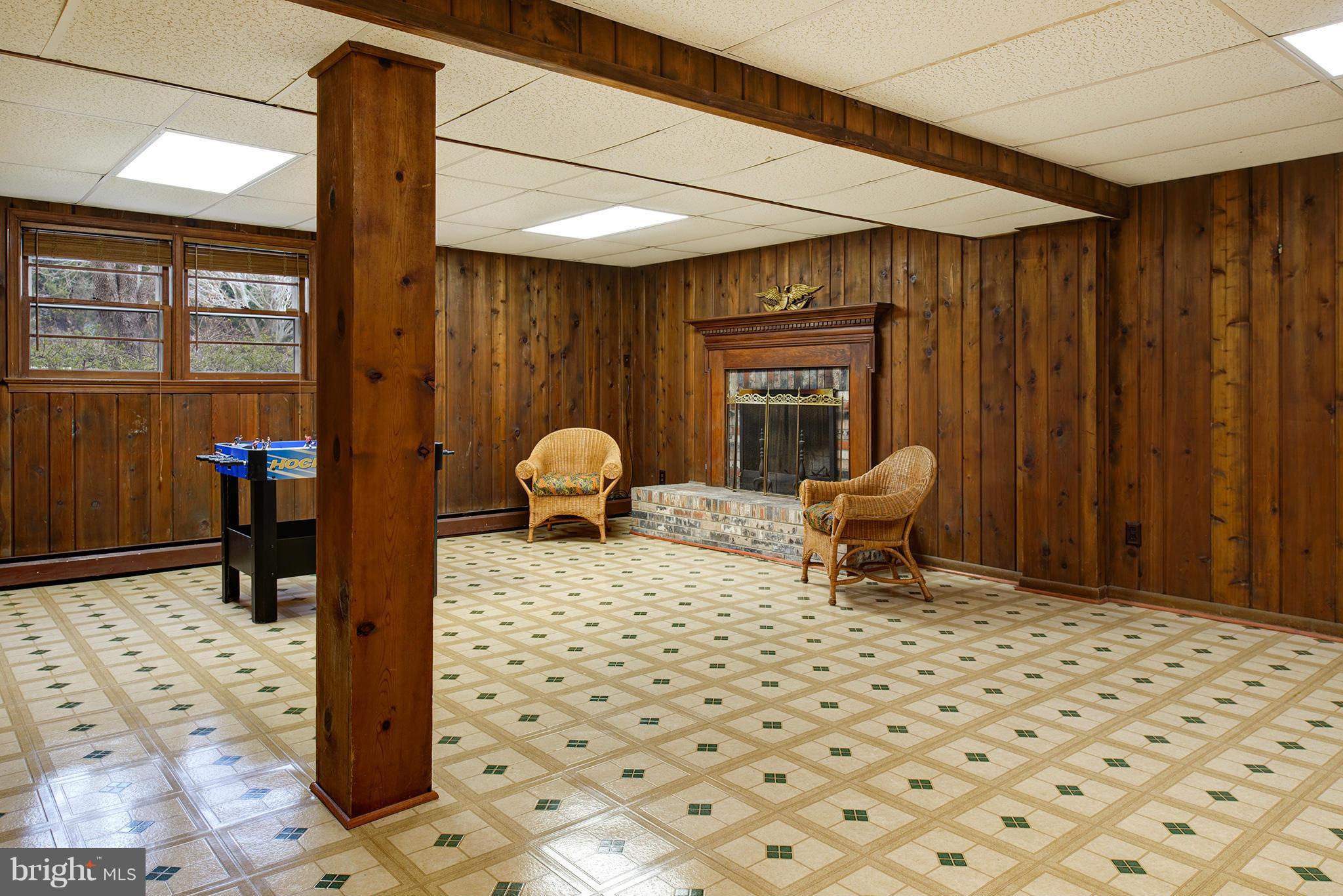 822 Springvale Road Great Falls, VA 22066 - Photo 14 of 28 Interior (General)