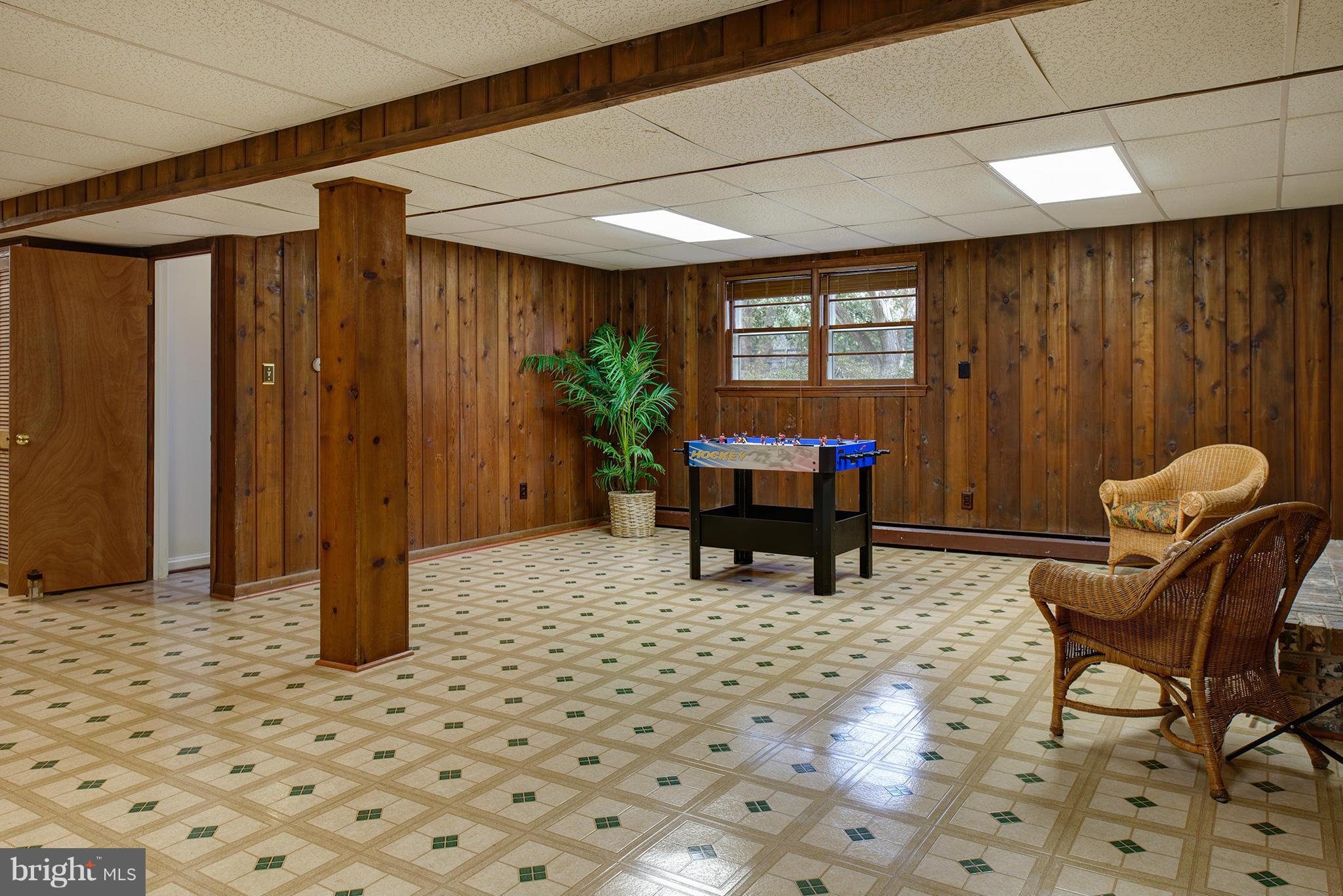 822 Springvale Road Great Falls, VA 22066 - Photo 16 of 28 Interior (General)