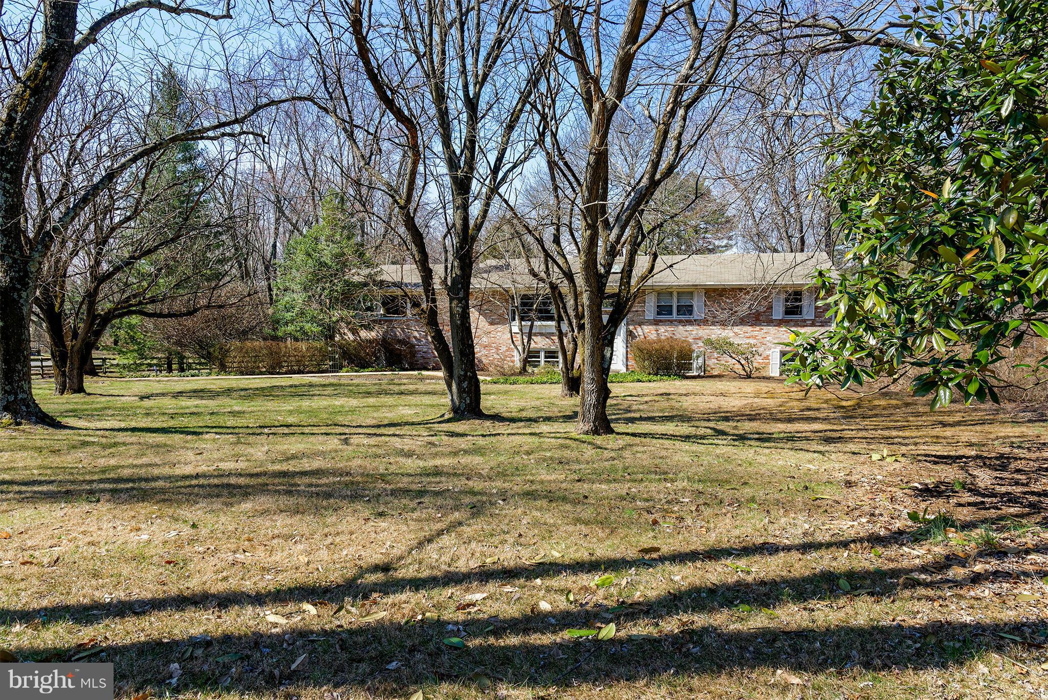 822 Springvale Road Great Falls, VA 22066 - Photo 24 of 28 Exterior (General)