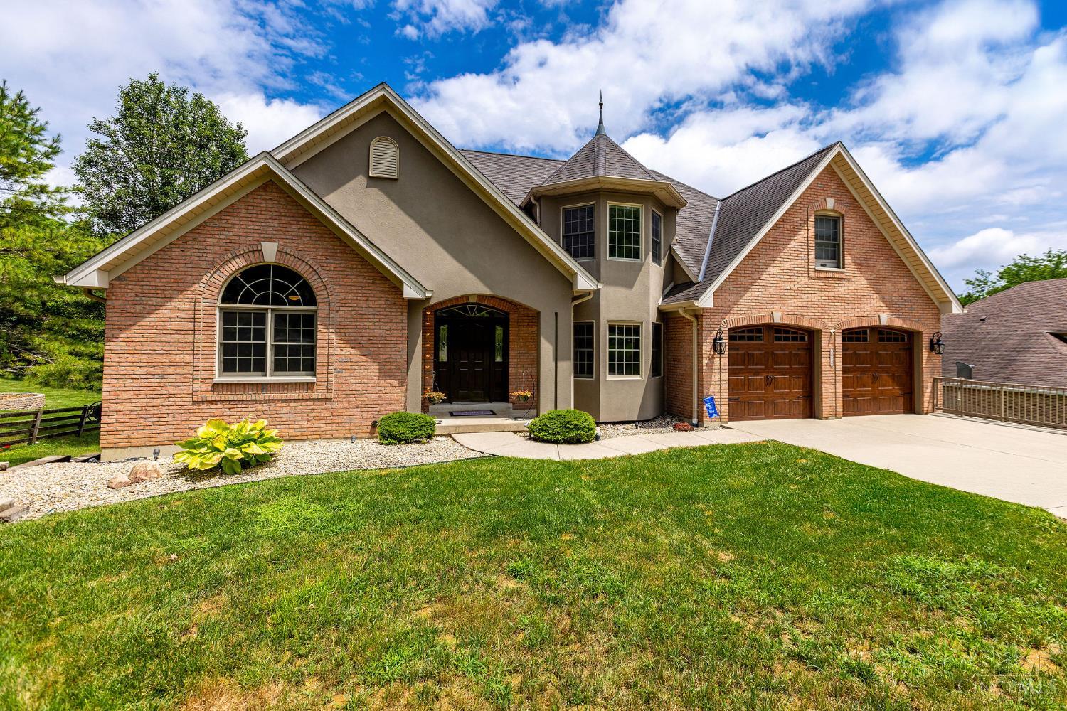 2674 Ebenezer Road Cincinnati, OH 45233 - Photo 3 of 60