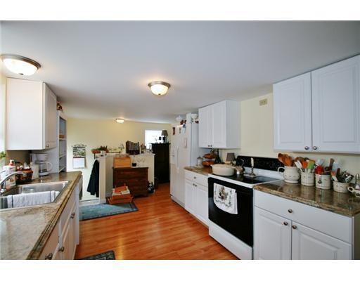 314 14th Street Bangor, ME 04401 - Photo 3 of 14 Kitchen.