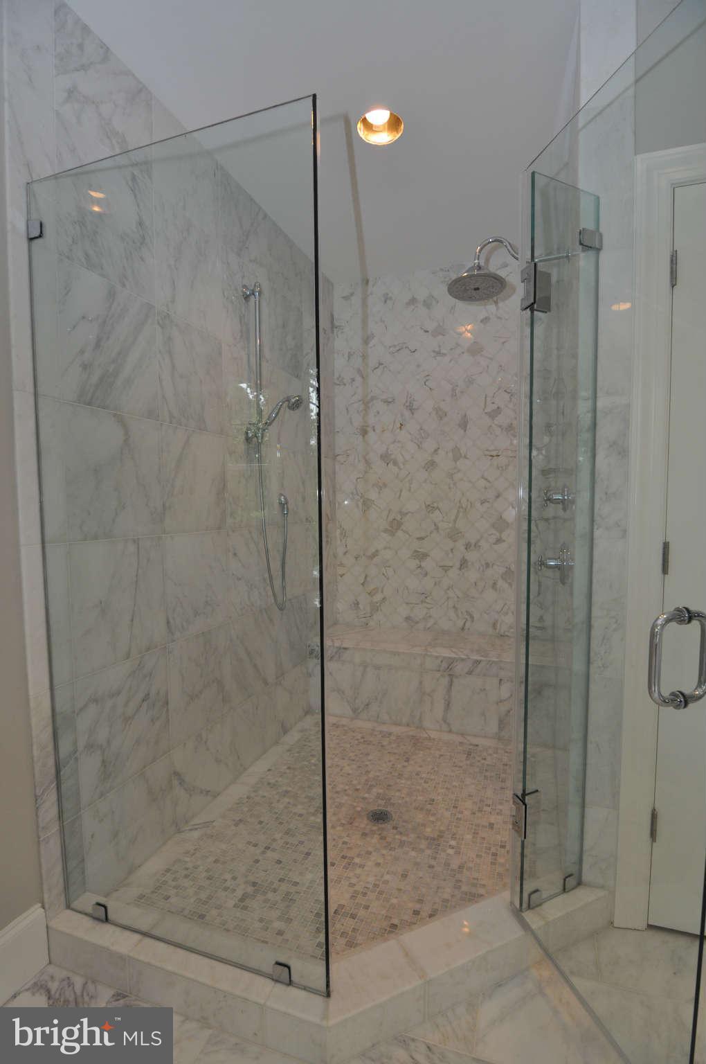 6510 East Halbert Road Bethesda, MD 20817 - Photo 14 of 27 Bath (Master)