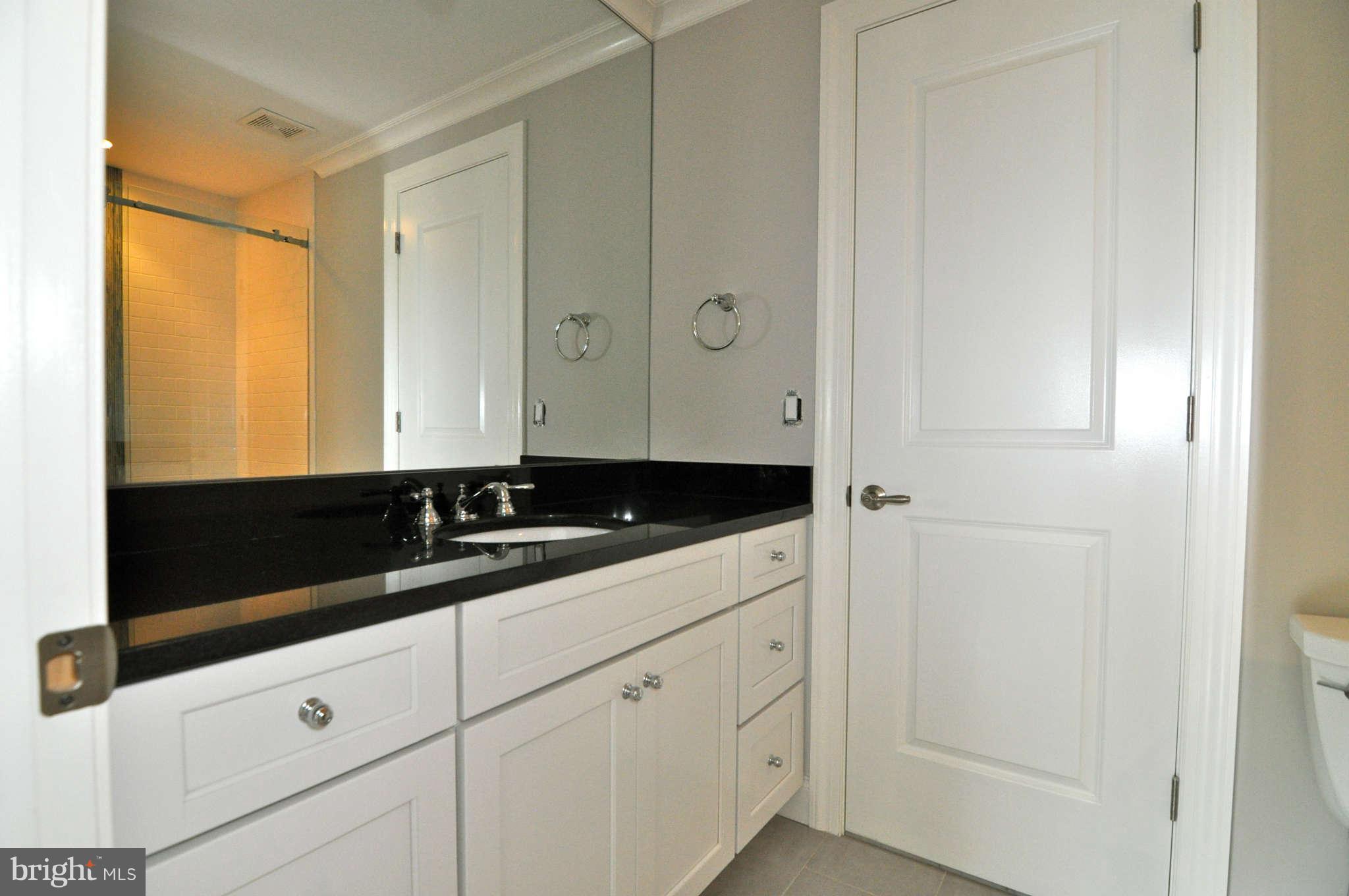 6510 East Halbert Road Bethesda, MD 20817 - Photo 16 of 27 Second Bedroom En-Suite Bath