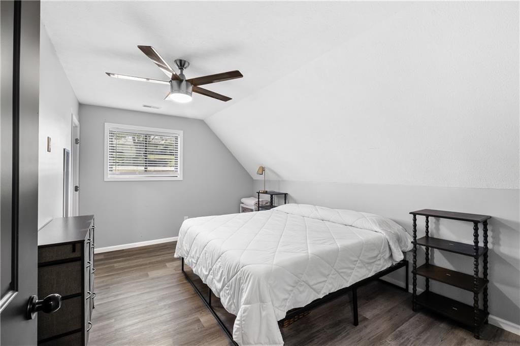 211 McMichael Road Carnegie, PA 15106 - Photo 44 of 50 a bedroom with a bed and a window