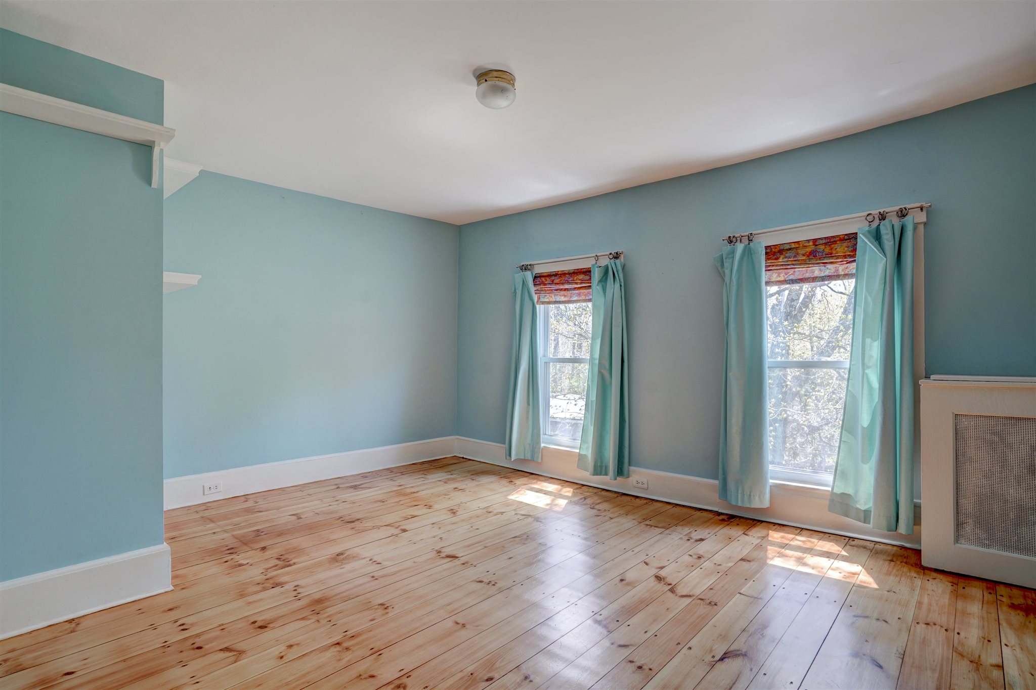 52 North Amherst Road Bedford, NH 03110 - Photo 16 of 34 Gallery Image 16
