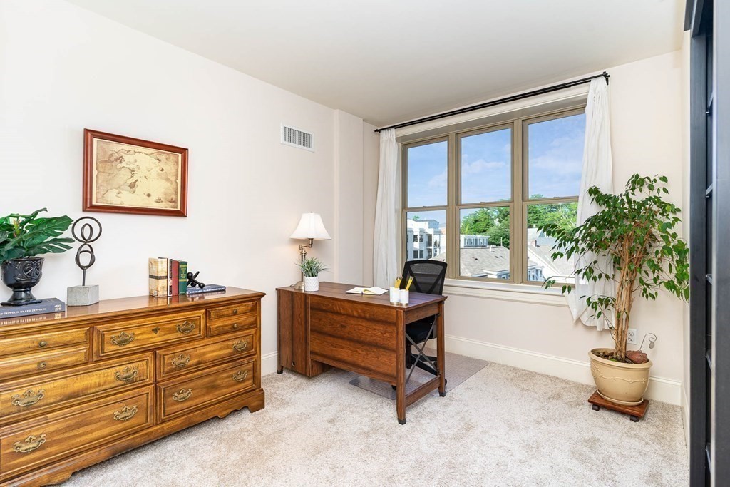 116 Rantoul Street, Unit 401 Beverly, MA 01915 - Photo 19 of 27