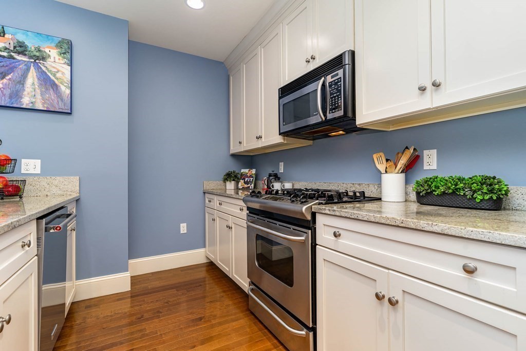 116 Rantoul Street, Unit 401 Beverly, MA 01915 - Photo 7 of 27