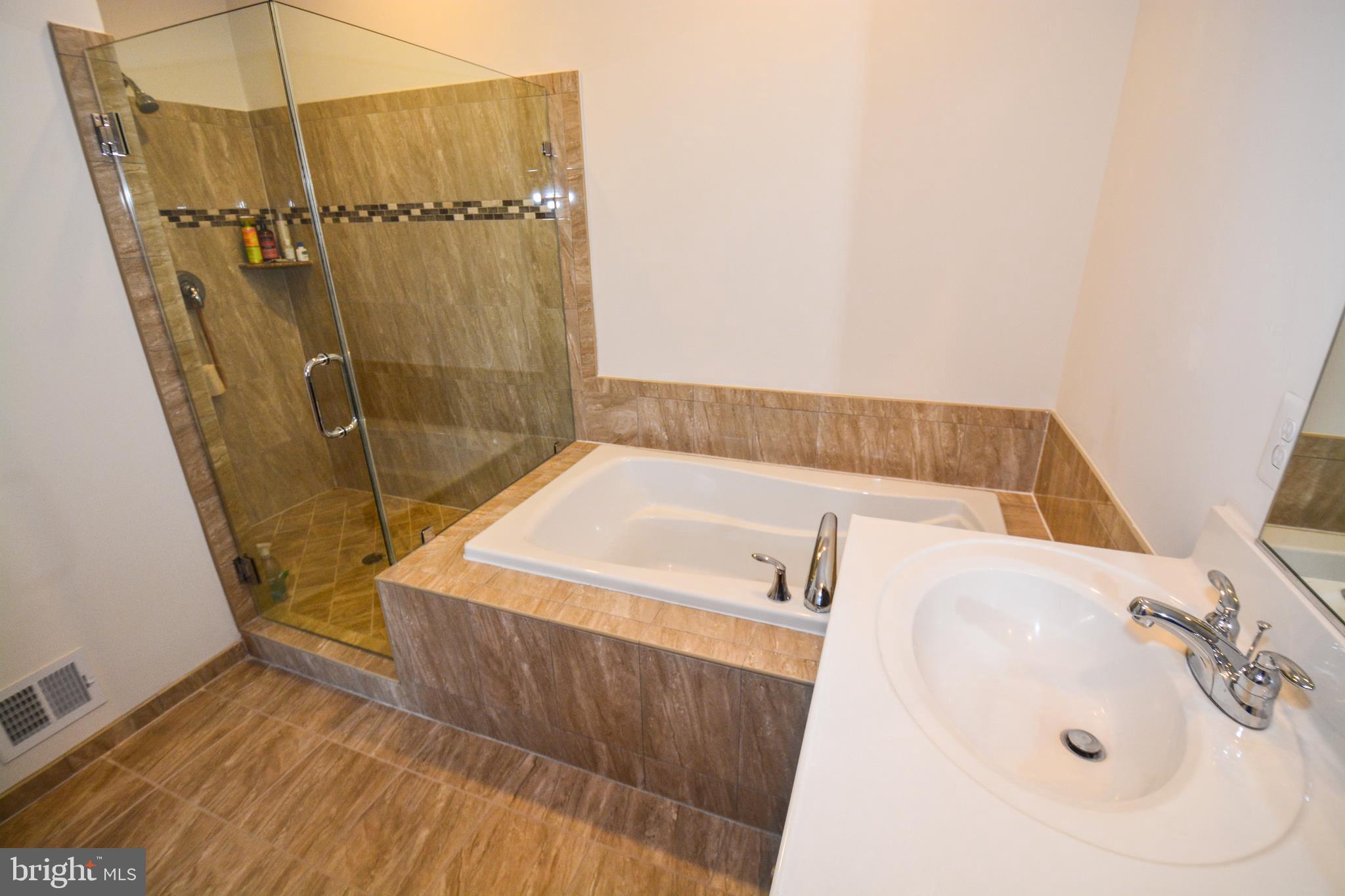 318 Shields Road Stafford, VA 22554 - Photo 18 of 29 Spa like feel