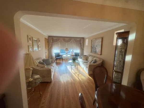 $799,000 | 5805 North Merrimac Avenue, Chicago, IL 60646