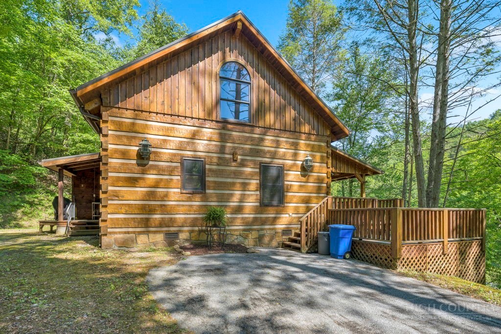 711 Meadow Road Ferguson, NC 28624 - Photo 4 of 34