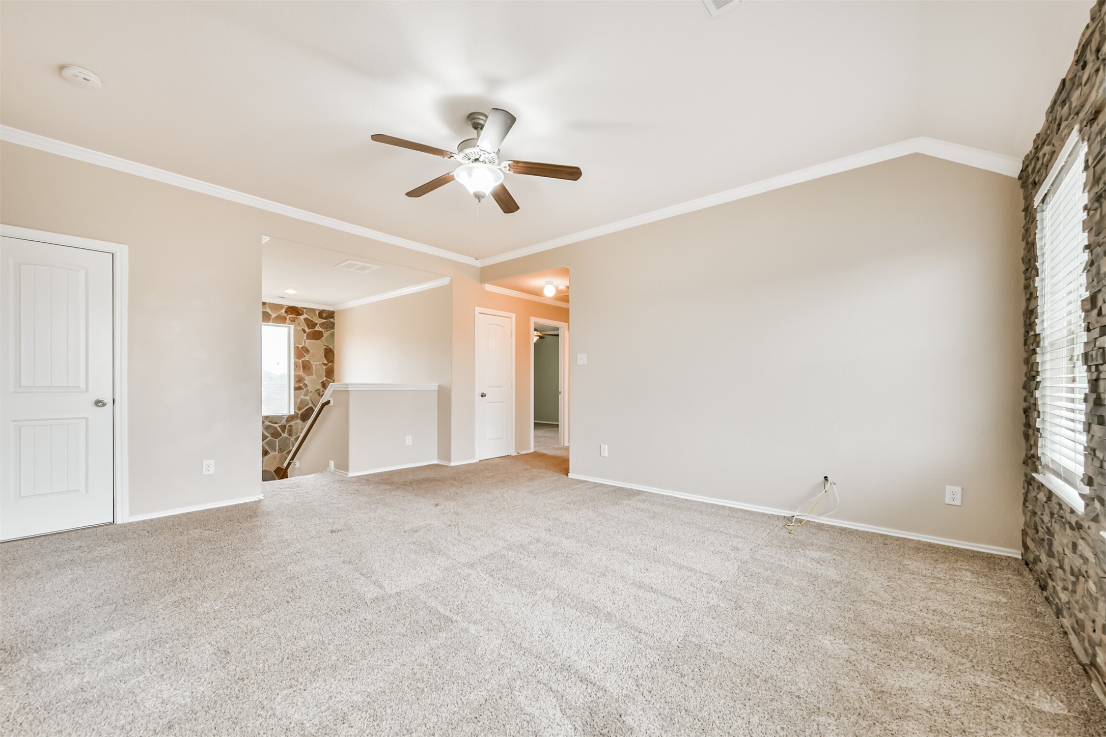 3041 Heather Grove Lane Dickinson, TX 77539 - Photo 26 of 37 a view of an empty room with a window