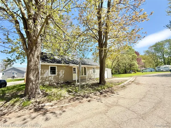 $139,999 | 300 Georgia Drive, Lapeer, MI 48446