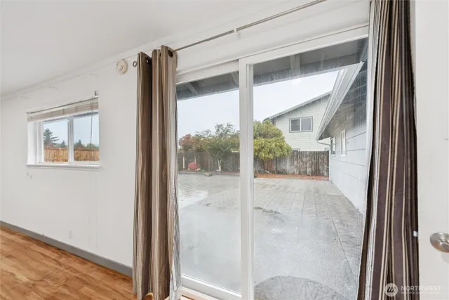 $2,850 | 12655 Southeast 169th Place, Renton, WA 98058