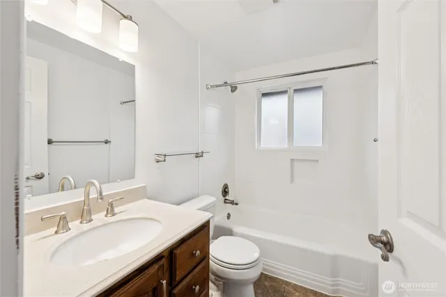 $2,850 | 12655 Southeast 169th Place, Renton, WA 98058