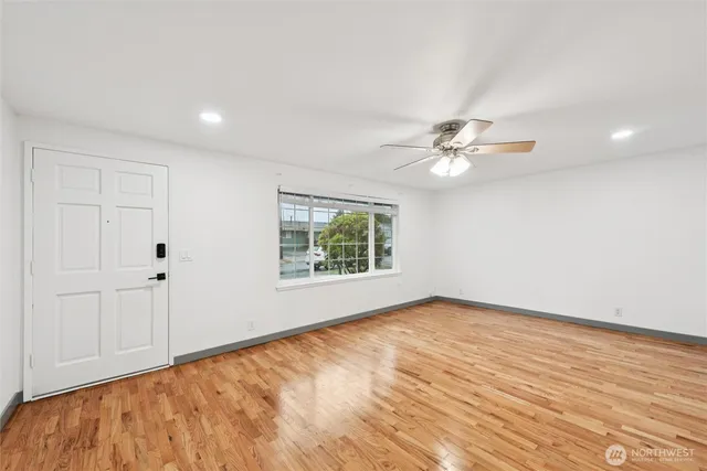 $2,850 | 12655 Southeast 169th Place, Renton, WA 98058