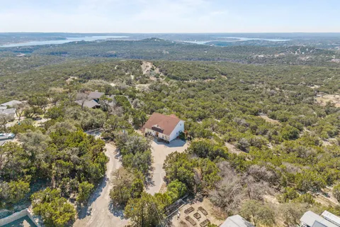 $675,000 | 8101 Breeze Way, Jonestown, TX 78645