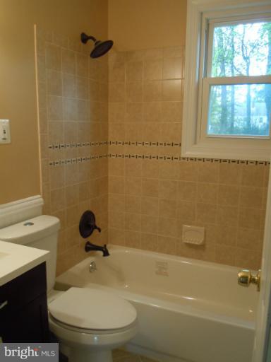 5710 Quebec Street Berwyn Heights, MD 20740 - Photo 15 of 17 Bath