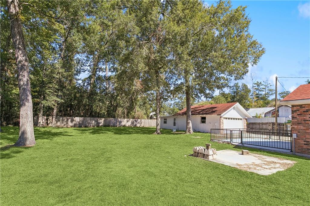 1929 Dupard Street Mandeville, LA 70448 - Photo 19 of 22