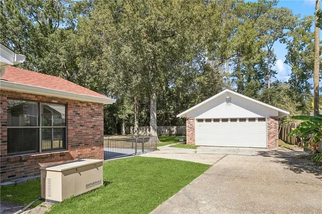 $260,000 | 1929 Dupard Street, Mandeville, LA 70448