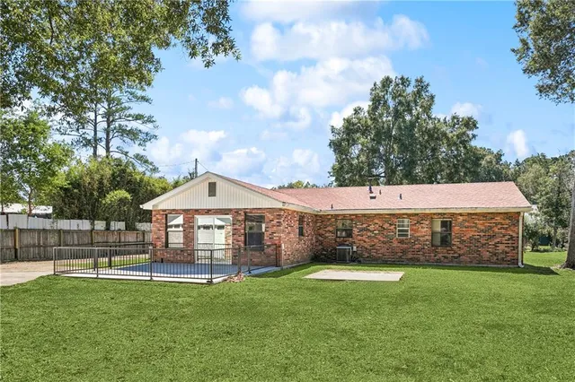 $260,000 | 1929 Dupard Street, Mandeville, LA 70448