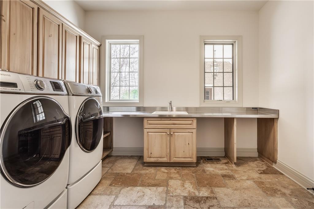 8090 Sargent Road Indianapolis, IN 46256 - Photo 31 of 48 Gallery Image 31