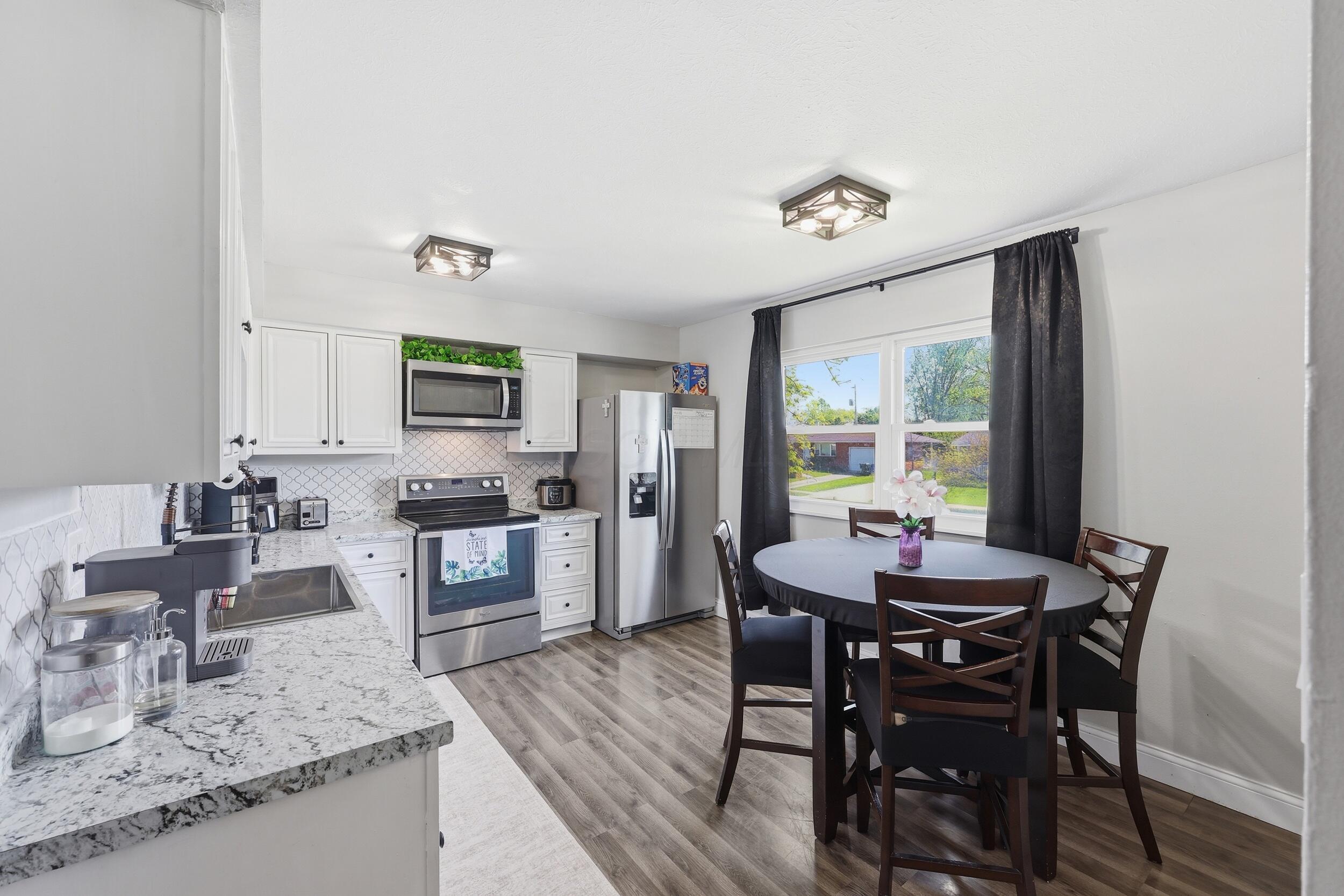 6097 Karl Road Columbus, OH 43229 - Photo 9 of 24
