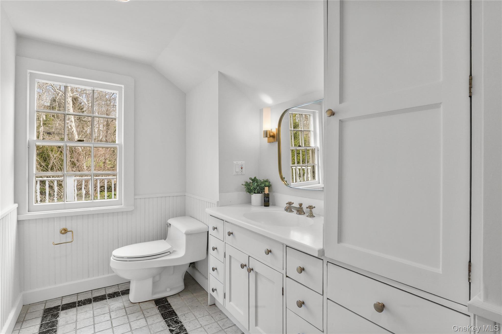 100 Seminary Road Bedford, NY 10506 - Photo 24 of 36 Full bath