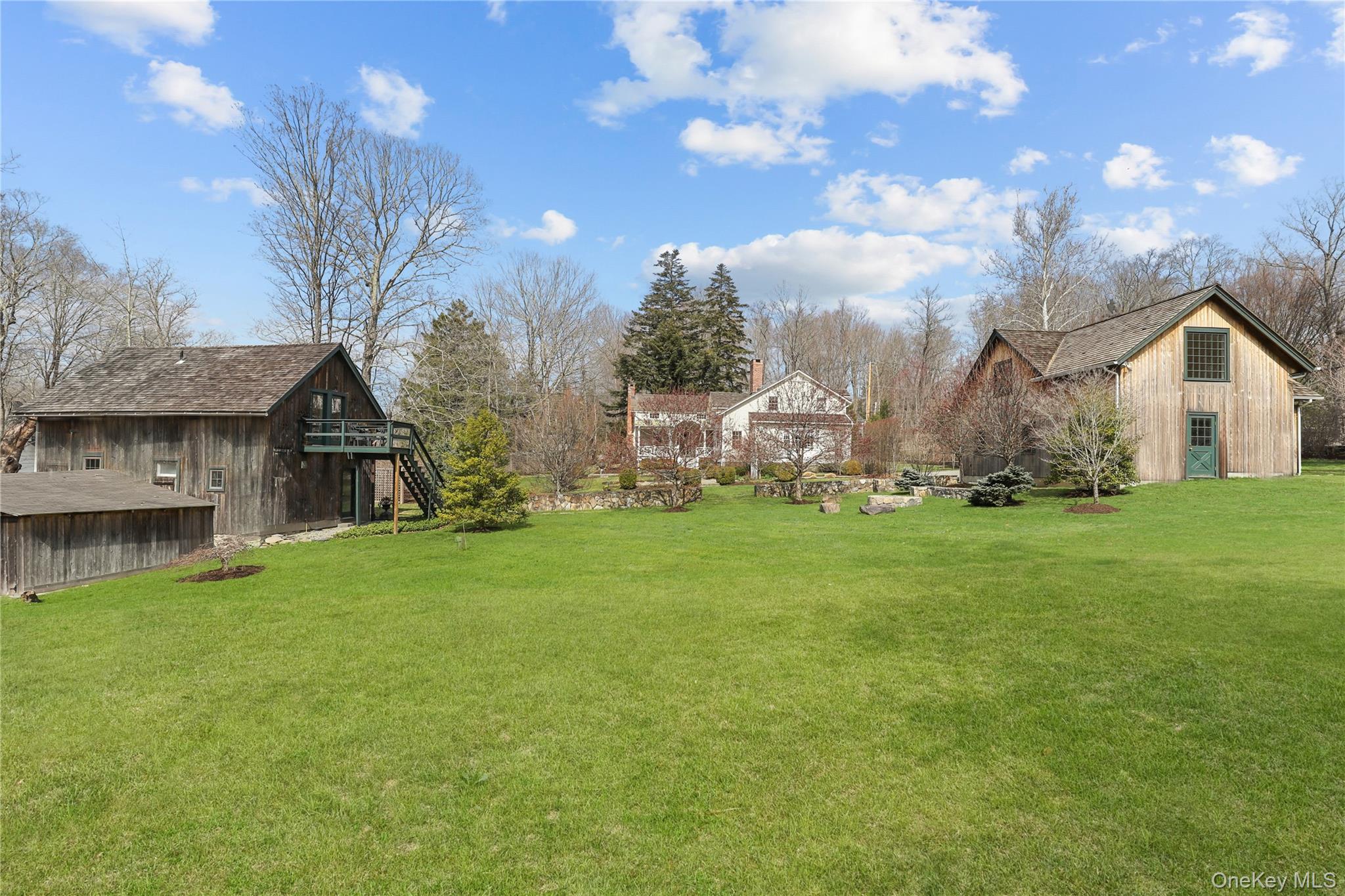 100 Seminary Road Bedford, NY 10506 - Photo 6 of 36