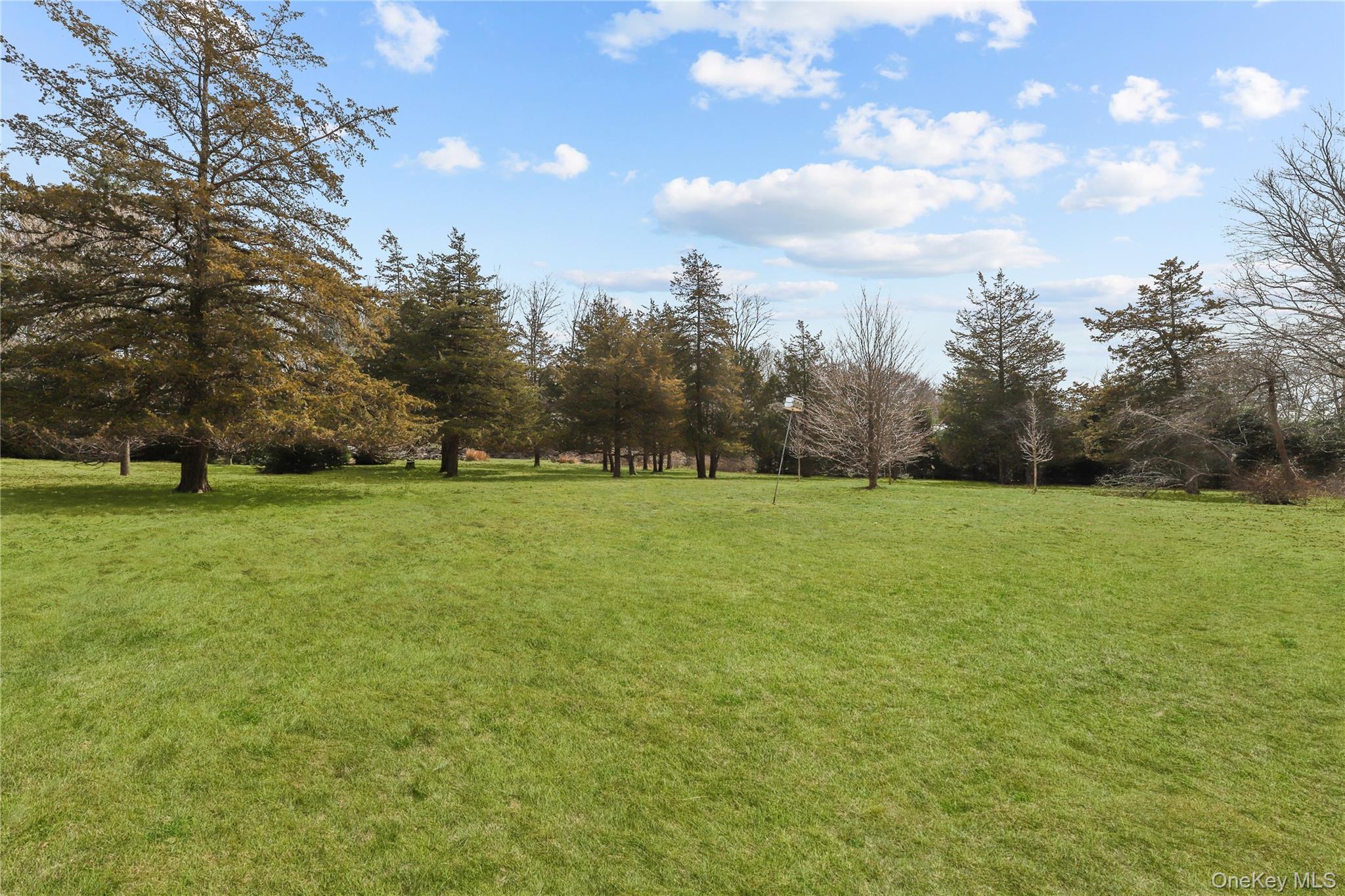 100 Seminary Road Bedford, NY 10506 - Photo 8 of 36