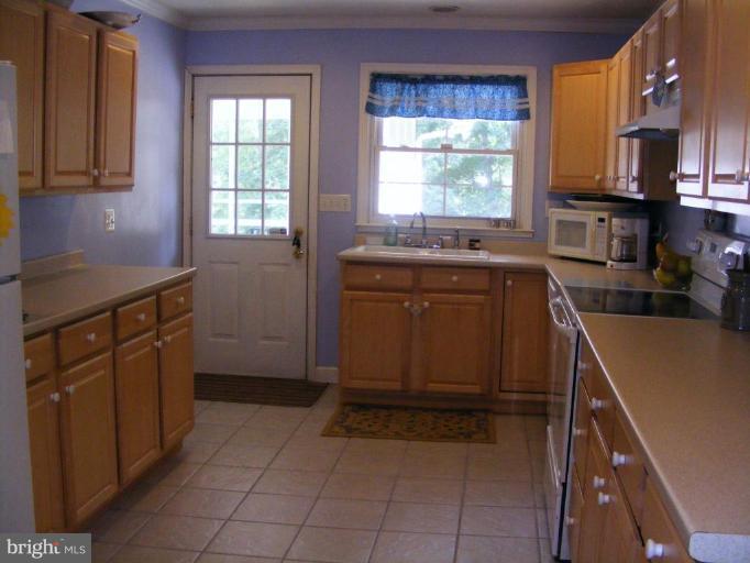 16433 Trenton Road Upperco, MD 21155 - Photo 9 of 26 Kitchen
