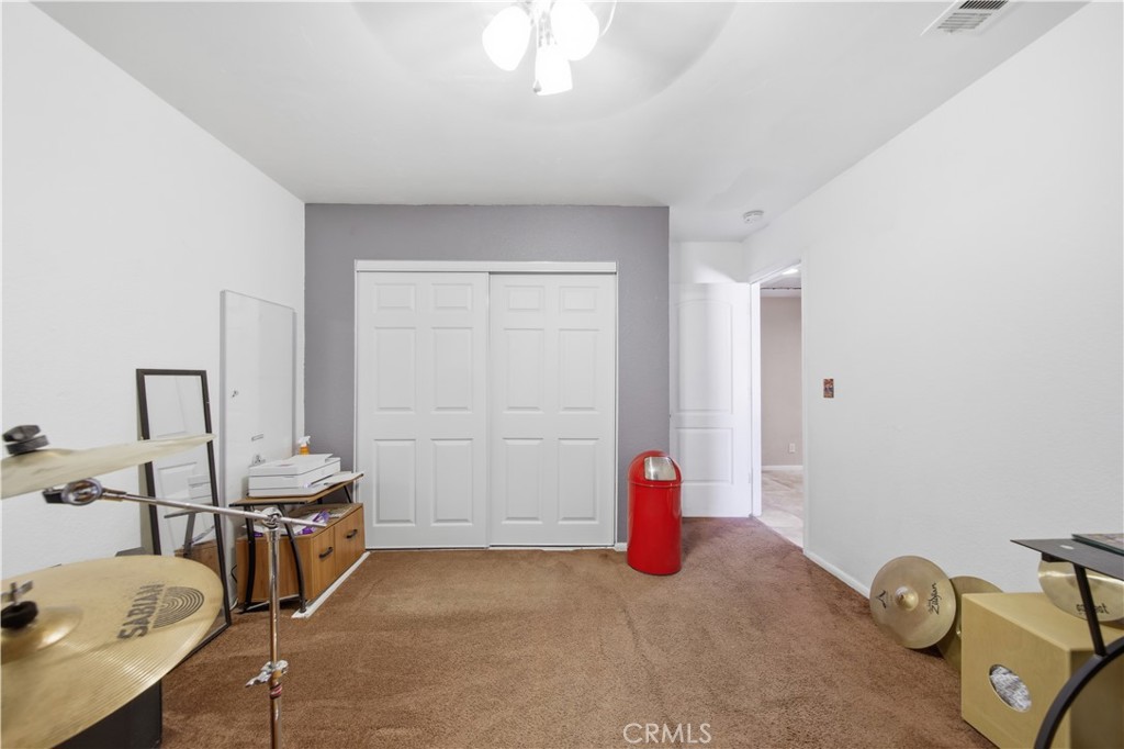 14310 Choco Road Apple Valley, CA 92307 - Photo 12 of 35 Gallery Image 12