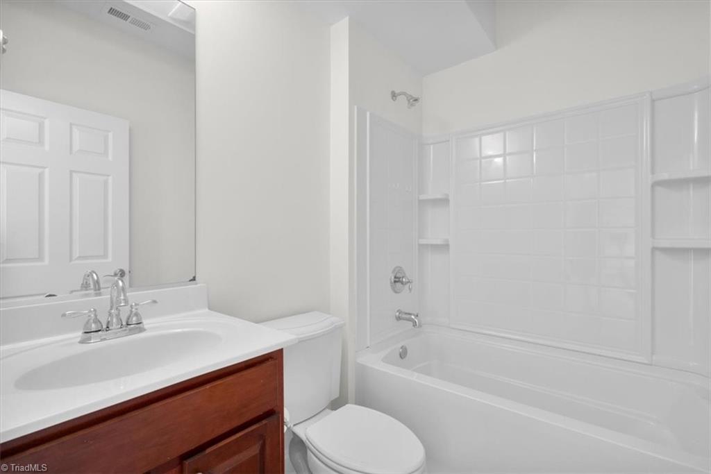 3604 Cottesmore Drive High Point, NC 27265 - Photo 24 of 50