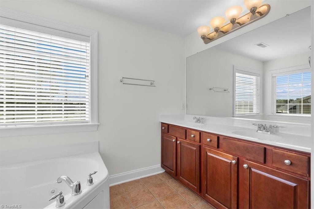 3604 Cottesmore Drive High Point, NC 27265 - Photo 33 of 50