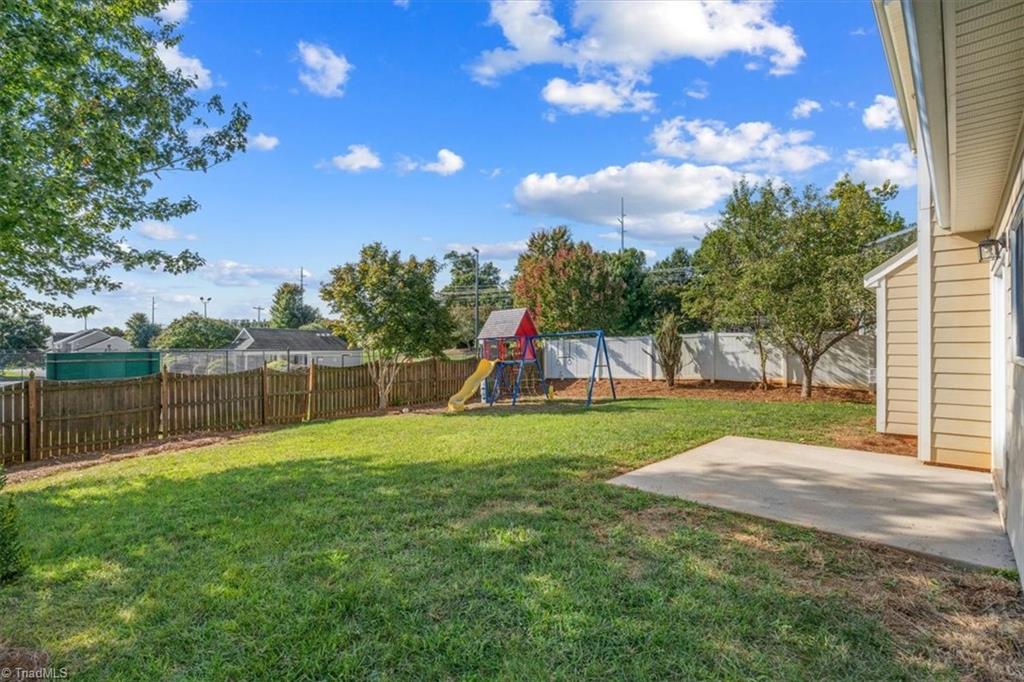 3604 Cottesmore Drive High Point, NC 27265 - Photo 43 of 50