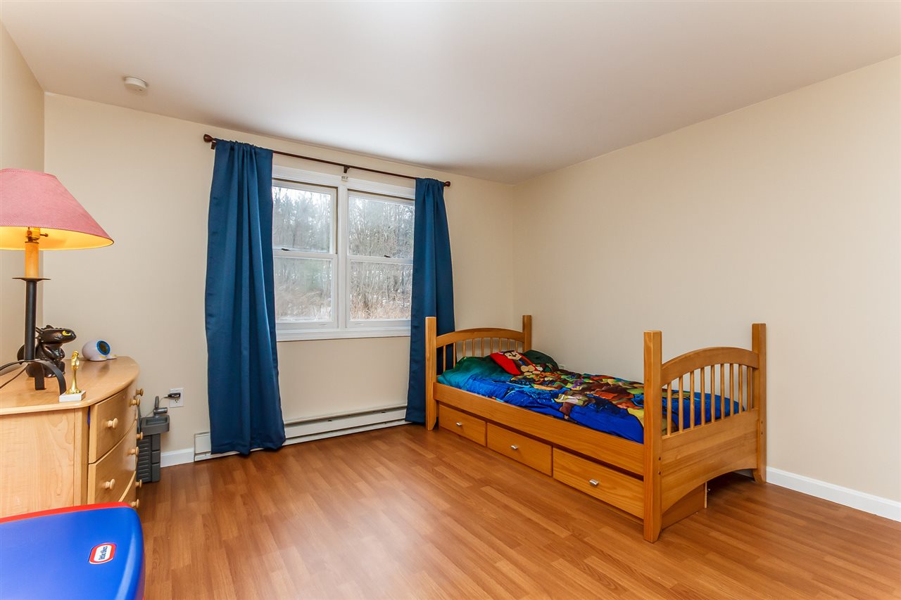 877 Mammoth Road, Unit 1 Manchester, NH 03104 - Photo 18 of 26