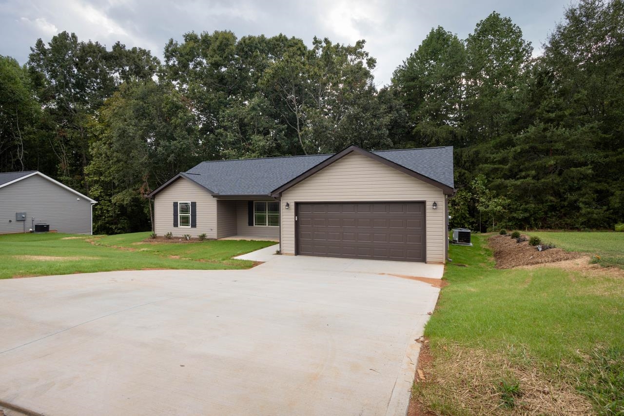 119 Patio Road Easley, SC 29642 - Photo 8 of 34 Gallery Image 8