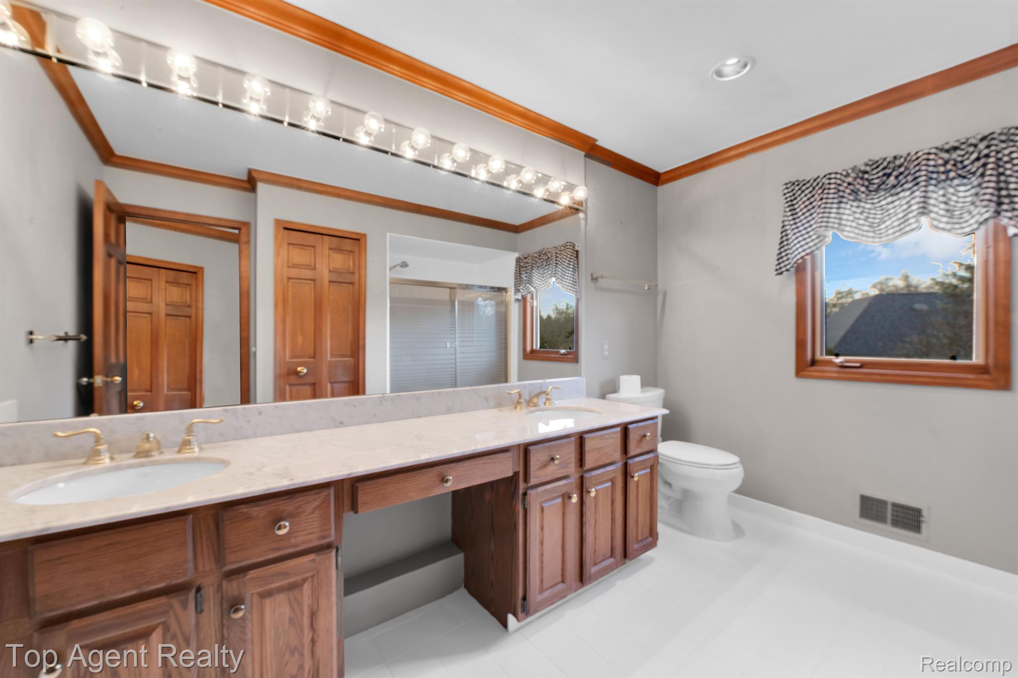4871 Rivers Edge Drive Troy, MI 48098 - Photo 28 of 48