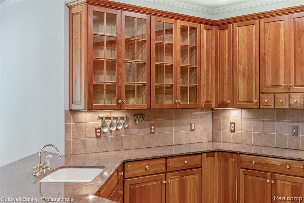 8661 Deerwood Road Clarkston, MI 48348 - Photo 22 of 82 Gallery Image 22