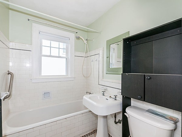47 Fuller Road Watertown, MA 02472 - Photo 9 of 17 Gallery Image 9