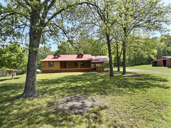 $299,000 | 6135 Wayne Rte D, Greenville, MO 63944