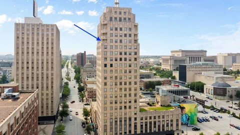 $625,000 | 606 West Wisconsin Avenue, Unit 1801, Milwaukee, WI 53203